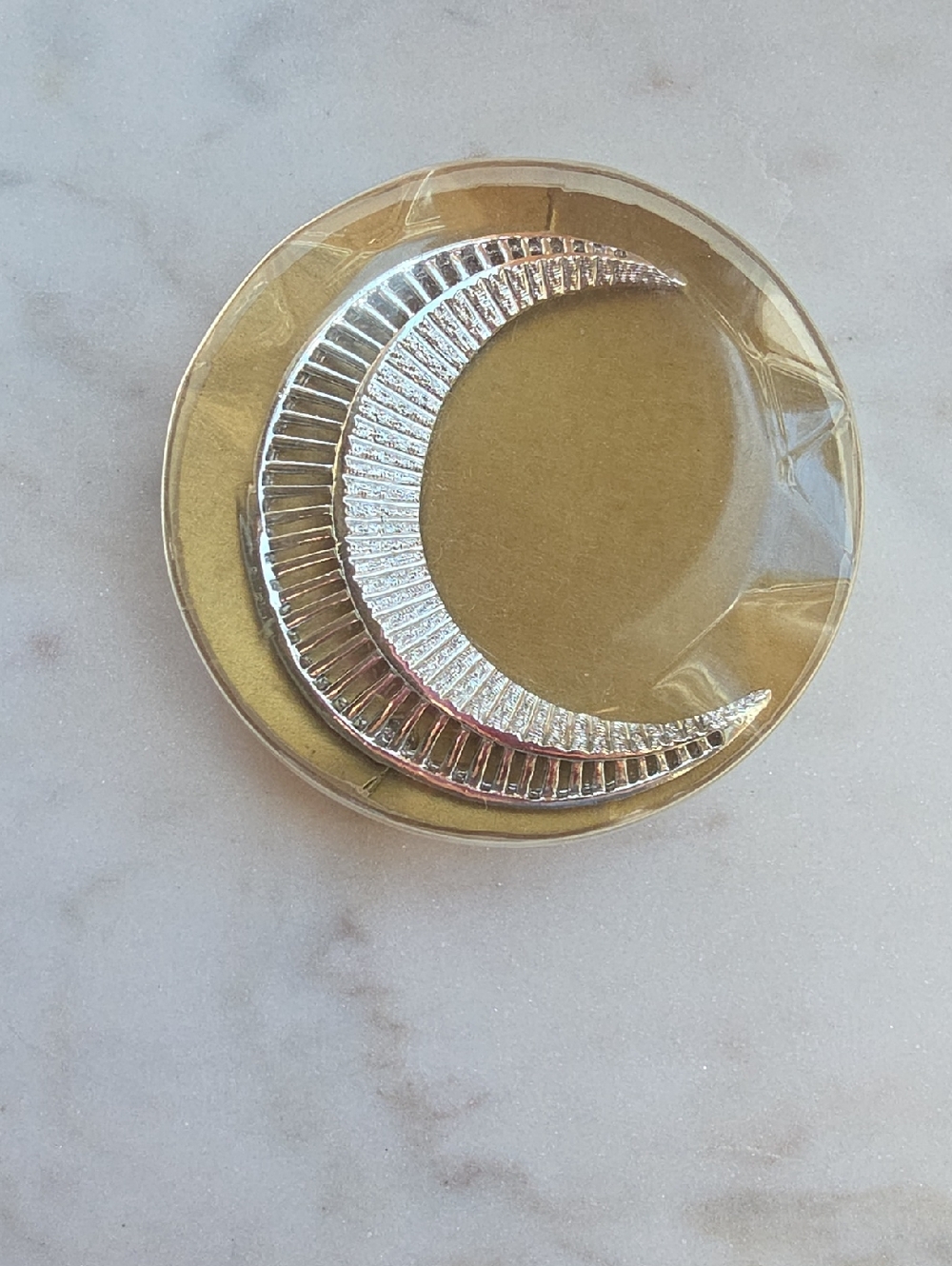 Vintage Sarah Coventry silver-toned crescent moon brooch pin. - Picture 1 of 7